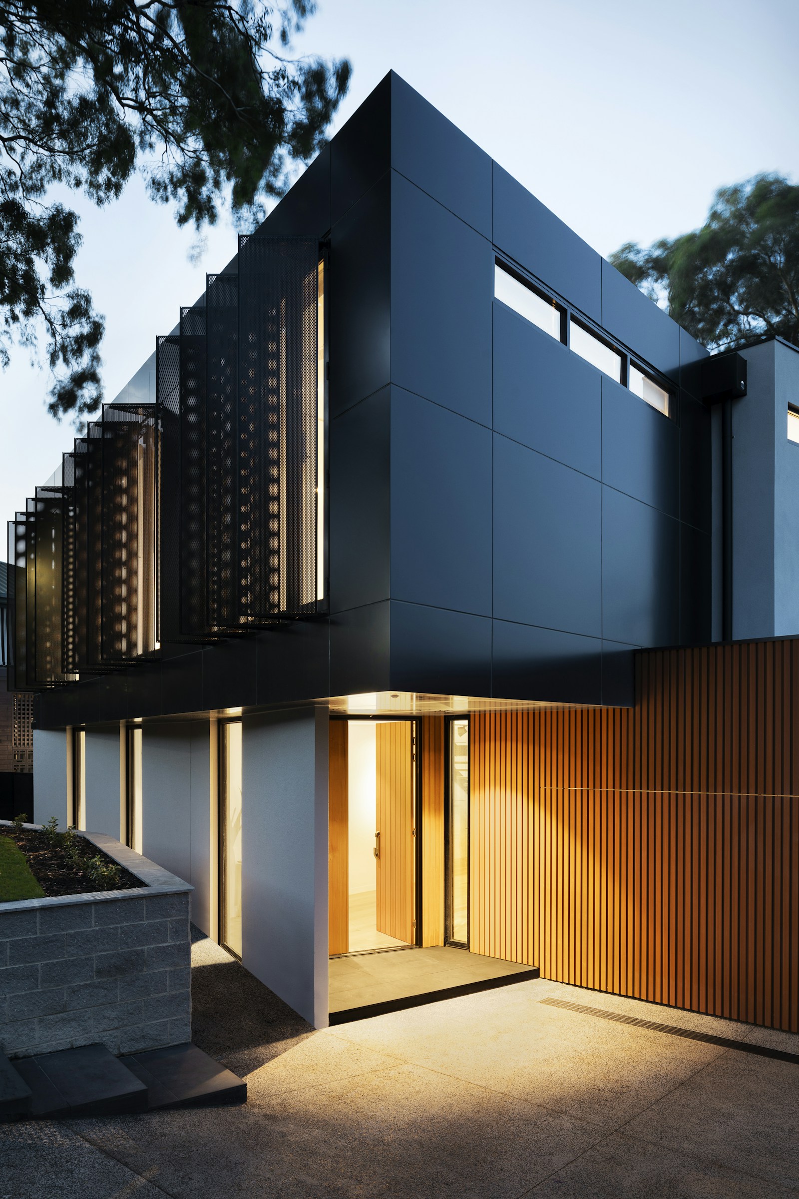 Hemmerblanz material and home detail